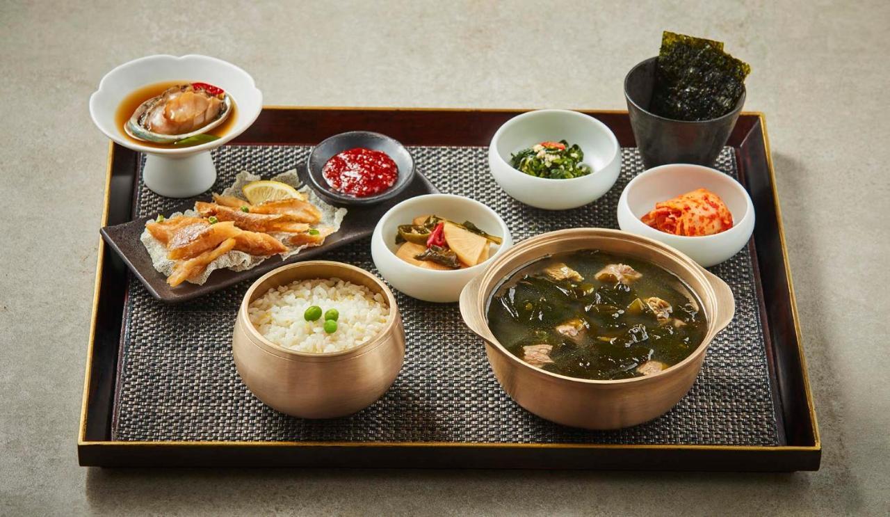 Roynet Mapo Hotel